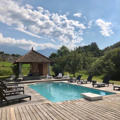 Gite les Aroncis Southern French Alps luxury accommodation.jpg